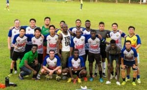 Jugar al fútbol en Filipinas