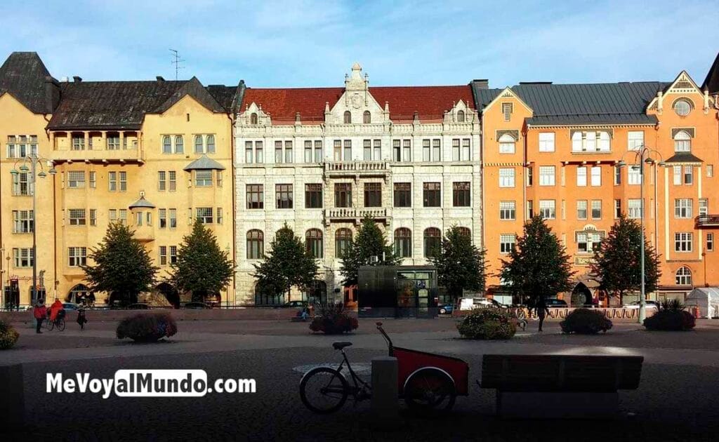 Trabajar en un almacén de pollos en Finlandia