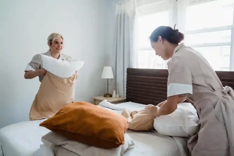 Trabajo en hoteles en Suiza sin idiomas